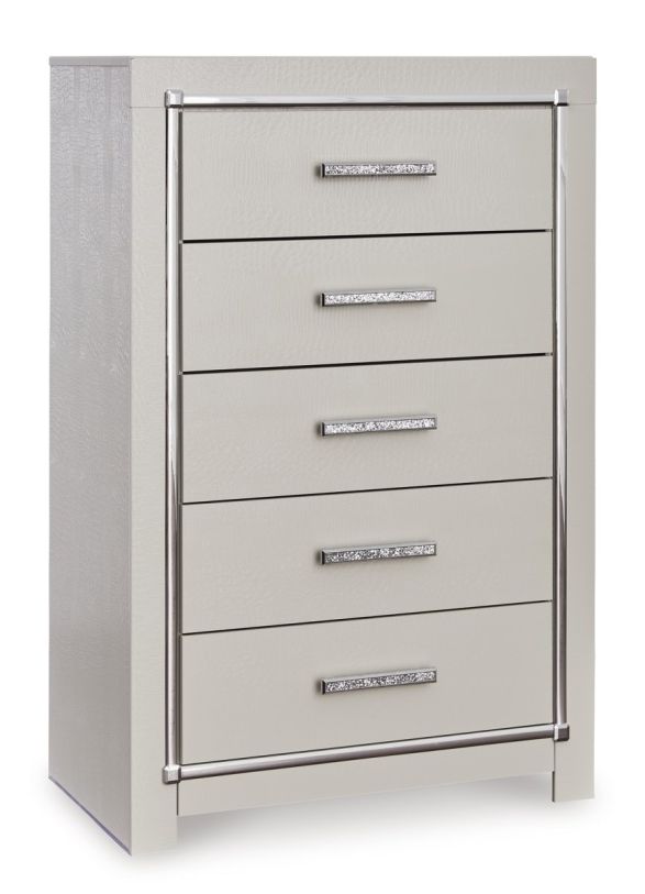 Zyniden Chest of Drawers in White B2114-46